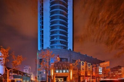 Tujia Sweetome Vacation Rentals (Middle Xianggang Road Lijing Yuzhu)