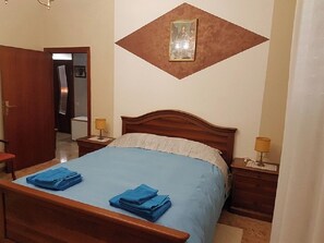 3 Schlafzimmer, Bügeleisen/Bügelbrett, WLAN, Bettwäsche