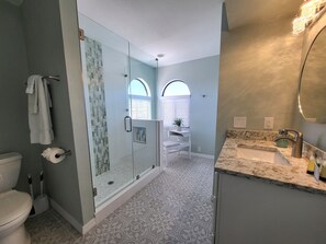 Casa de ciudad, 2 habitaciones, cocina, vista al lago | Baño