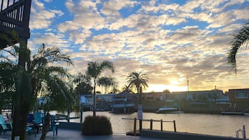 Townhome, 2 Bedrooms, Kitchen, Lake View | Teres/patio