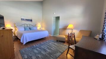 Townhome, 2 Bedrooms, Kitchen, Lake View | 2 bilik tidur, Wi-fi percuma