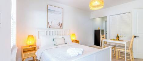 1 chambre, fer et planche à repasser, Wi-Fi, draps fournis