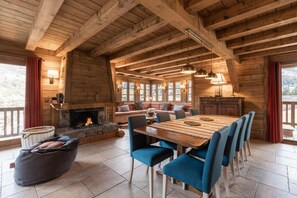 Dining - Chalet, 240m from ski slopes, view panoramic, terrace, balcony, fireplace or stove, parking, tv (La Clusaz)