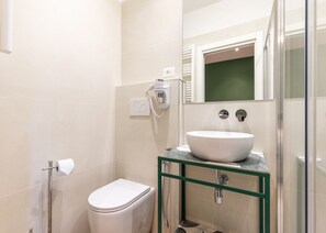 Comfort Triple Room, Private Bathroom | Bathroom | Shower, hair dryer, towels, toilet paper