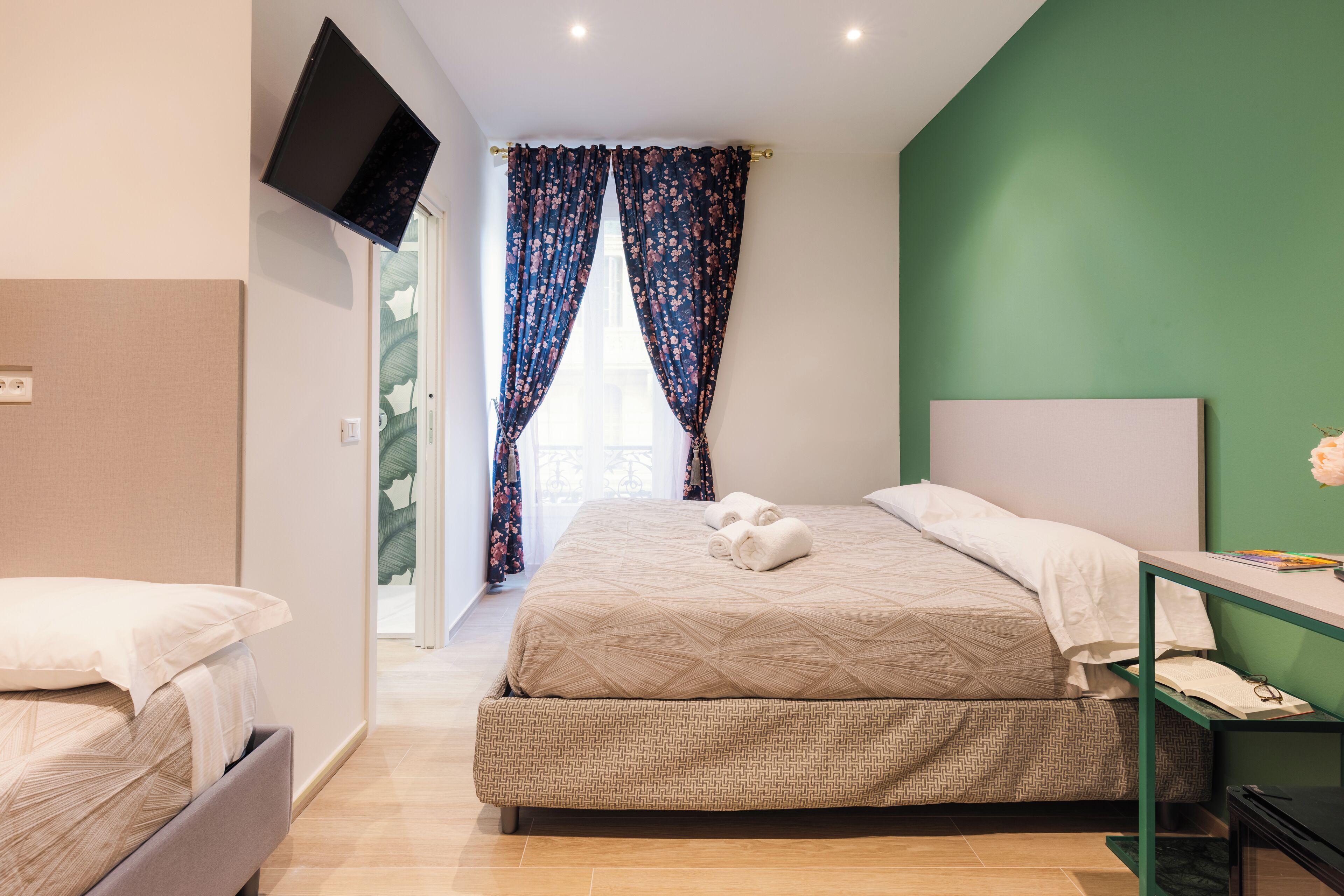 Comfort Triple Room, Private Bathroom