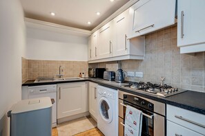 Fridge, microwave, oven, dishwasher