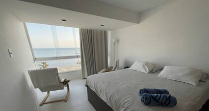 Stunning Seaview Apartment, Great for families and friends traveling together