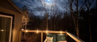 Upstate Escape-Treetop deck-50 Acres-Near Saratoga