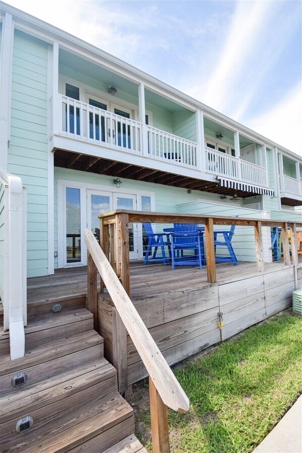 Terrace/patio - Salt, Lime and Sunshine - Beautiful 3/3 First floor Condo Located in Key Allegro (Rockport)