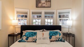 2 bedrooms, iron/ironing board, WiFi, bed sheets - Waterfront Paradise w/Kayaks, Private Dock & BBQ (Key Largo)