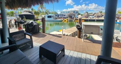 Waterfront Paradise w/Kayaks, Private Dock & BBQ