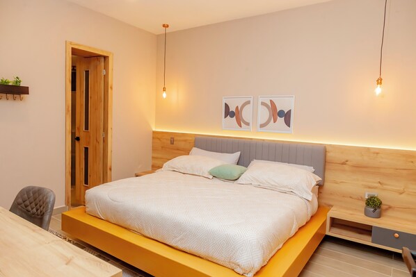 In-room safe, iron/ironing board, free WiFi - HAB 3 STA MARTA (Santa Marta)