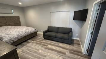 4 bedrooms, Internet, bed sheets