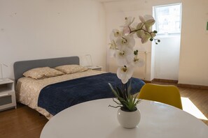 3 Schlafzimmer, Schreibtisch, WLAN