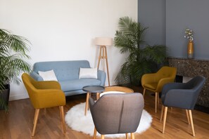 Fernseher, Bücher, Computerbildschirme, Drucker