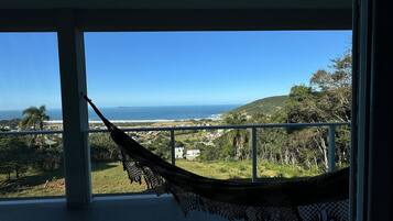 Honeymoon House, Pool Access, Beach View | Interior