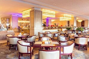 Restaurant - Jinling Haizhou Bayview Conference Center (Lianyungang)