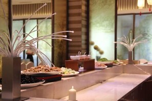 Restaurant - Jinling Haizhou Bayview Conference Center (Lianyungang)