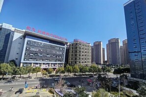 Exterior - Tianxing Business Hotel (Kunming Luosiwan Store) (Kunming)