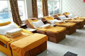 صورة غير مصنفة، 4 من 55، زرّ