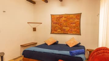 1 soveværelse, skrivebord, Wi-Fi