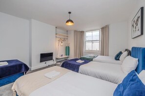 2 chambres, fer et planche à repasser, Wi-Fi gratuit, draps fournis