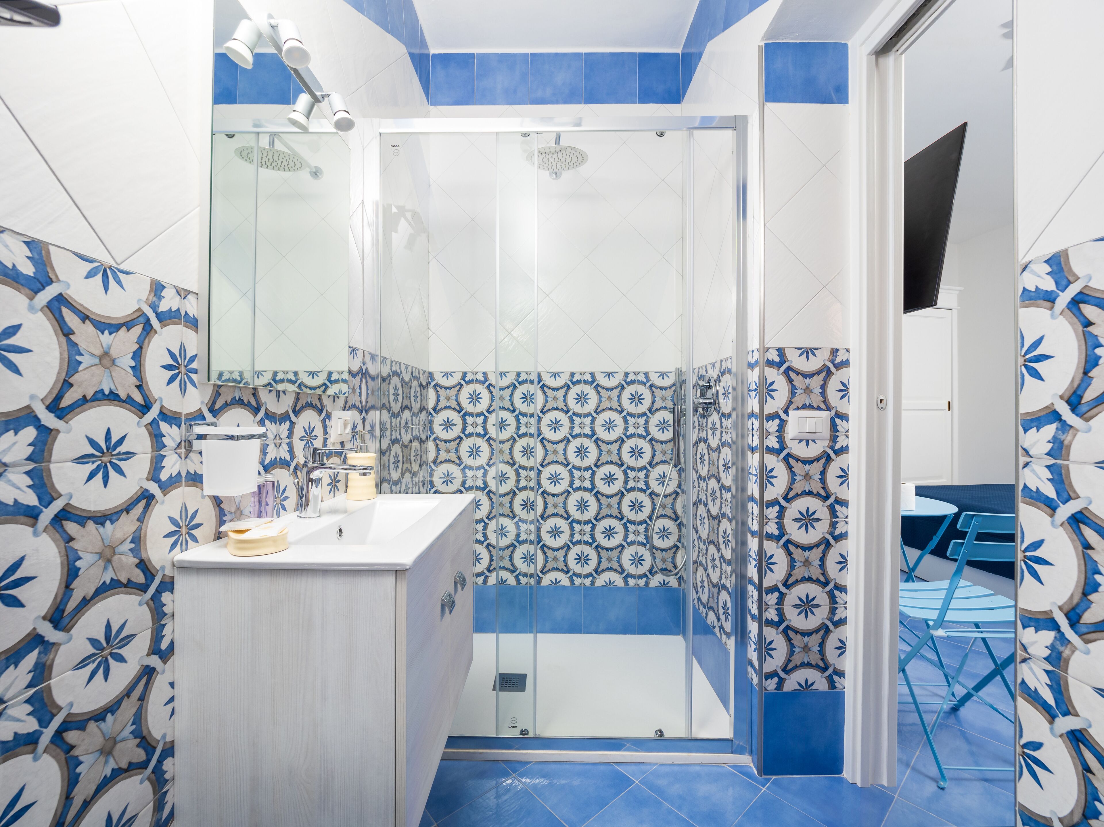 บ้านพักทราดิชันนัล | ห้องน้ำ | ฝักบัว, เรนชาวเวอร์, ไดร์เป่าผม, โถสุขภัณฑ์แบบบิเดท์