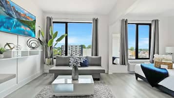 1 habitación, tabla de planchar con plancha, wifi y ropa de cama