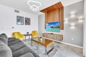 TV connectée, espaces bureaux