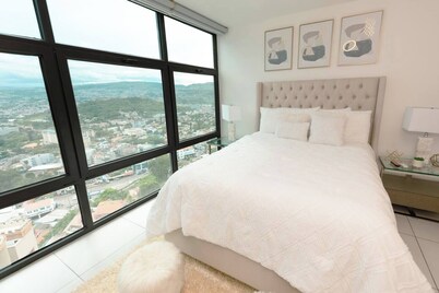 Luxury 3BR Penthouse in Astria

