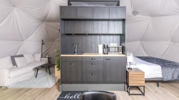 Room | Private kitchenette