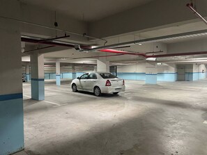 Appartement, 1 chambre, accessible aux personnes à mobilité réduite, fumeurs | Parking | Parking sans voiturier