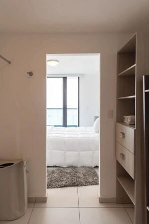 1 bedroom, desk, iron/ironing board, WiFi