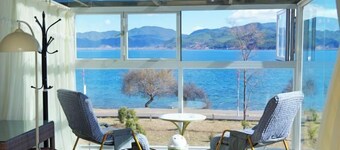 Cuihuwan Hotel (Wuhu Daluoshui Wharf)