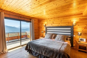 6 bedrooms, iron/ironing board, free WiFi, bed sheets - Chalet des Jonquilles - Magnifique maison avec piscine (Les Angles)