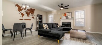 Spacious 2 BR Condo/Pool Access