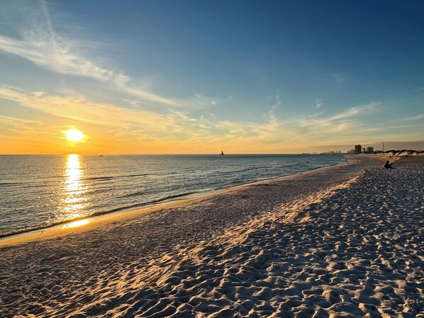 Beach - Welcome to Coastal Cove - A Luxurious Family Retreat in Panama City Beach (Panama City Beach)