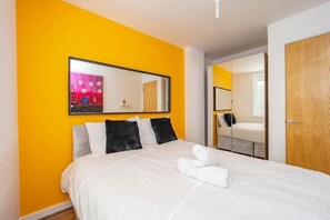 5 quartos, ferros/tábuas de passar roupa, Wi-Fi de cortesia