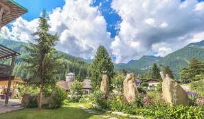 Property grounds - Room 'Naturidyll Mitterbach 8' with Mountain View, Shared Garden and Wi-Fi (Weißenbach/Ahrntal)