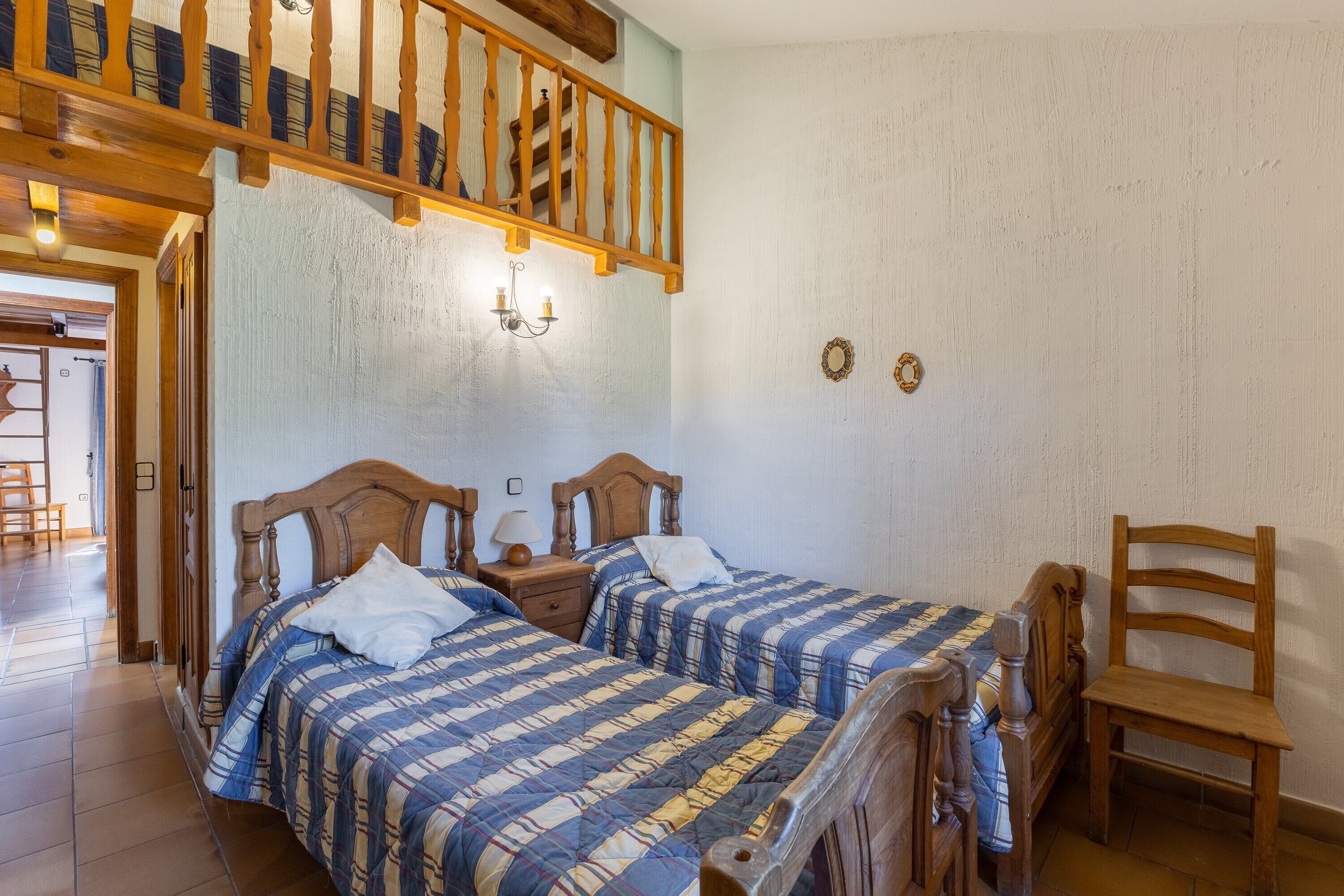 7 bedrooms, iron/ironing board, free WiFi, bed sheets