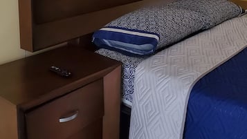 2 多间卧室、熨斗/熨衣板、WiFi、床单