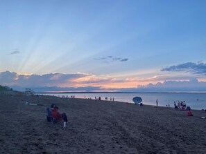 Liegestühle, Strandtücher