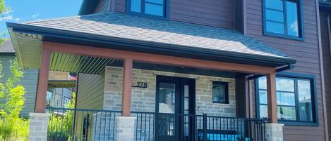 المنشأة من الخارج