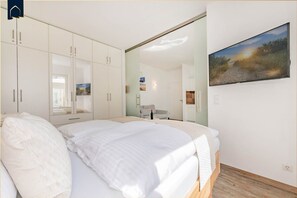 Unclassified image, 5 of 23, button - Kleines Kuschelnest - Cozy vacation apartment with terrace & lagoon view - quiet (Kamminke)