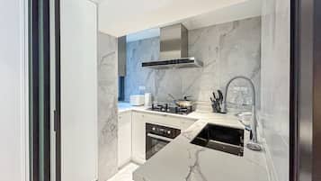 Fridge, microwave, dishwasher, electric kettle