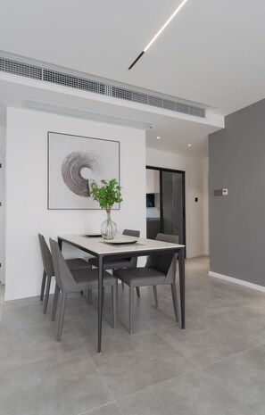 Dining - Brand New Apartment Near The Bund, Yuyuan Garden, Nanjing Road (Shanghai,)