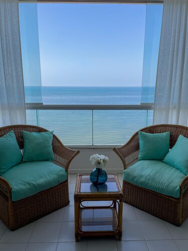 Apartamento con Vista al Mar, Playa, Piscina, A/c, Wi-fi, Tanque de Agua,