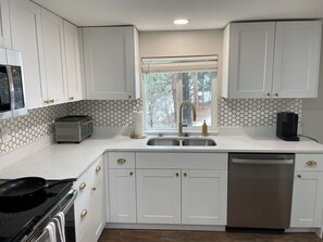 Cookware/dishes/utensils - Mountain Retreat in Cascade (Cascade-Chipita Park)