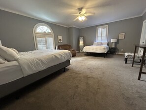 7 soveværelser, skrivebord, strygejern/strygebræt, Wi-Fi