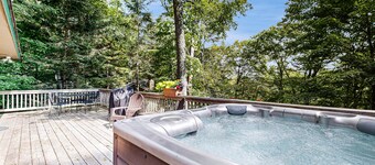 Dog-friendly cabin, nestled among the trees w/ hot tub, wrap-around deck